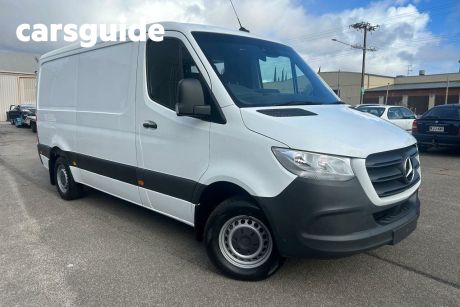 White 2020 Mercedes-Benz Sprinter Commercial 314CDI Low Roof MWB 7G-Tronic + RWD