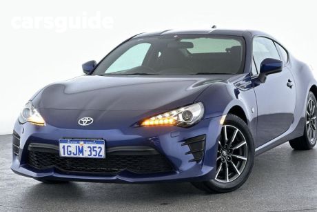 Blue 2017 Toyota 86 Coupe GT