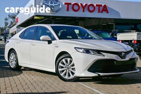 White 2018 Toyota Camry OtherCar Ascent