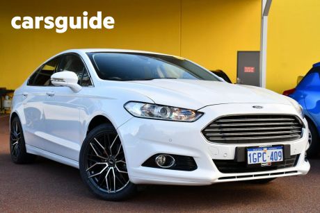 White 2018 Ford Mondeo Hatchback Trend Tdci