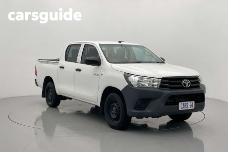 White 2018 Toyota Hilux Ute Tray