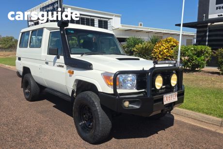 White 2008 Toyota Landcruiser Troop Carrier Workmate (4X4) 11 Seat