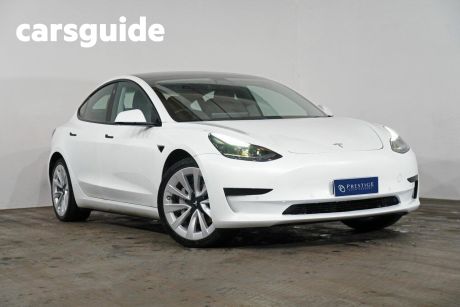 White 2021 Tesla Model 3 Sedan Standard Range Plus RWD