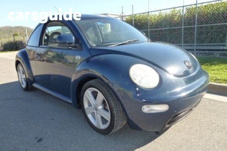 Blue 2001 Volkswagen Beetle Hatchback 2.0