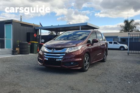 Burgundy 2015 Honda Odyssey Wagon VTI-L