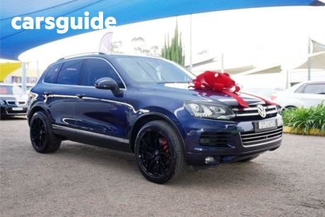 Blue 2014 Volkswagen Touareg Wagon V6 TDI