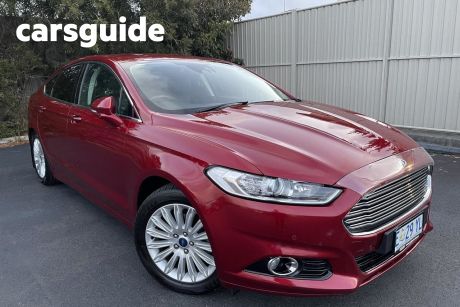 Red 2016 Ford Mondeo Hatchback Trend