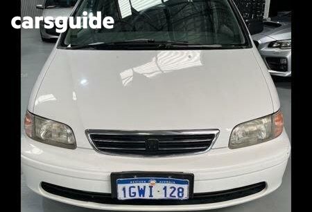 White 1999 Honda Odyssey Wagon (7 Seat)