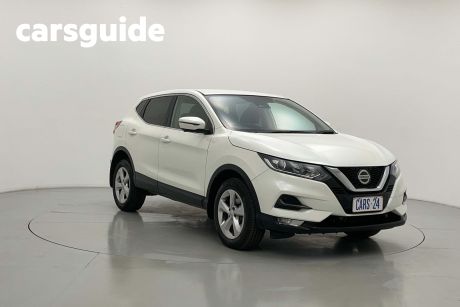 White 2020 Nissan Qashqai Wagon ST