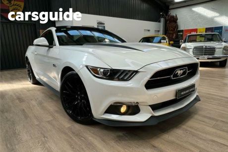 2017 Ford Mustang Coupe Fastback GT 5.0 V8