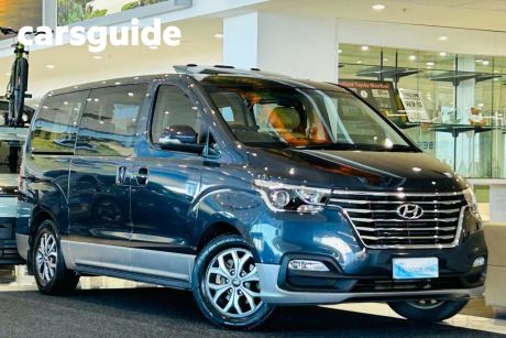Blue 2018 Hyundai Imax Wagon Elite