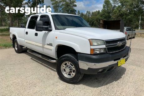 White 2007 Chevrolet Silverado Ute Tray 2500HD