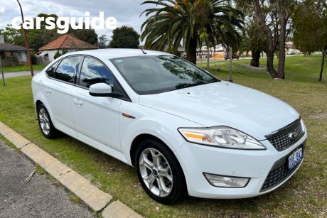 White 2008 Ford Mondeo Hatchback Tdci