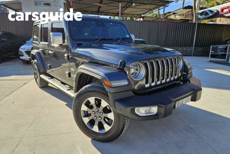 Grey 2022 Jeep Wrangler Unlimited Hardtop Overland (4X4)