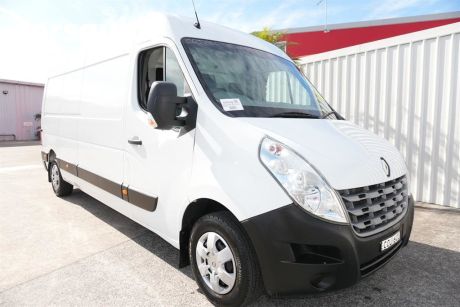 White 2013 Renault Master Commercial DCI 150 LWB