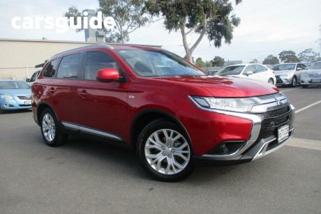 Red 2019 Mitsubishi Outlander Wagon ES 7 Seat (2WD)