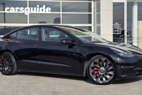 Black 2022 Tesla Model 3 Sedan Performance