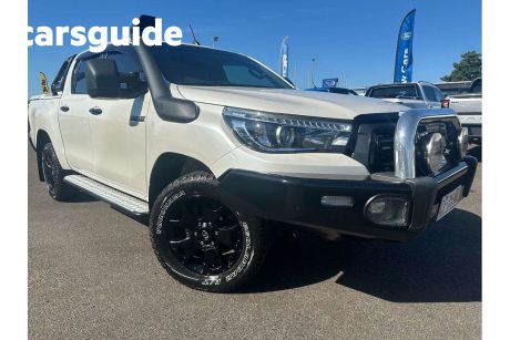 White 2019 Toyota Hilux Double Cab Pick Up Rogue (4X4)
