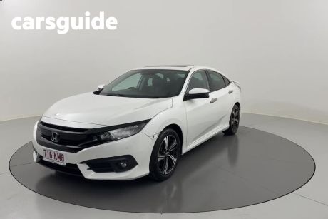 White 2019 Honda Civic Sedan RS