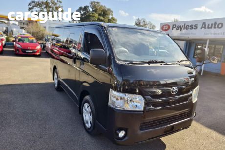 2014 Toyota Hiace Commercial