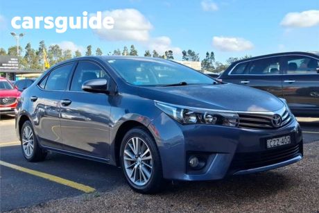 Grey 2015 Toyota Corolla Sedan SX