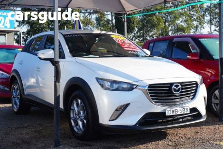 White 2018 Mazda CX-3 Wagon Maxx (fwd)