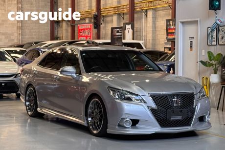 Silver 2013 Toyota Crown Sedan