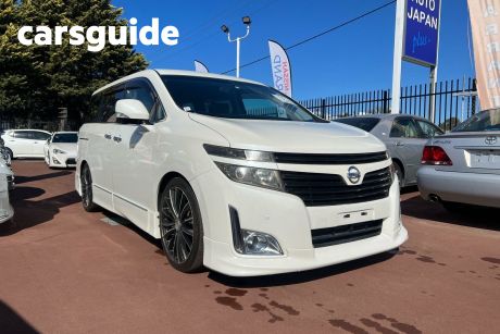 Black 2010 Nissan Elgrand Wagon Luxury 7 Seater 350 HWS