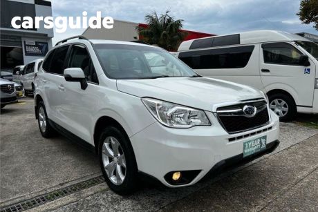 White 2015 Subaru Forester Wagon