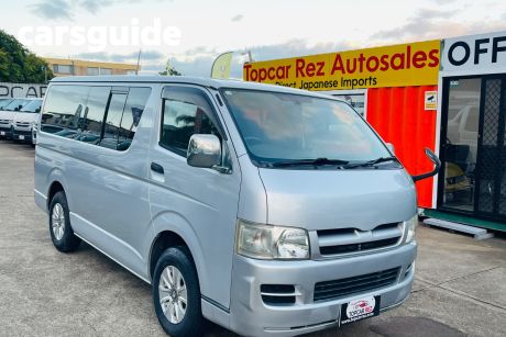 Silver 2004 Toyota Hiace Blind Van SBV LWB