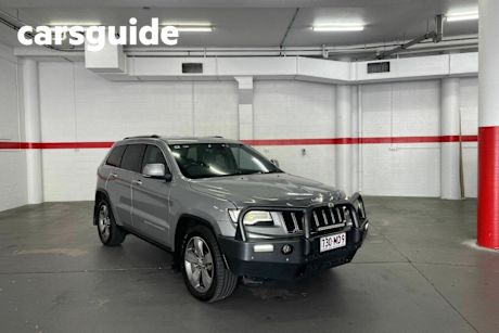 Silver 2015 Jeep Grand Cherokee Wagon Limited (4X4)