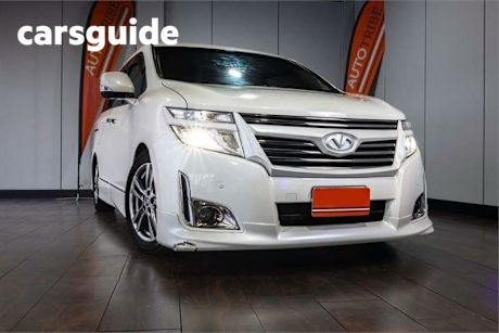 White 2011 Nissan Elgrand Wagon Highwaystar