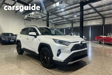 White 2020 Toyota RAV4 Wagon Cruiser (2WD) Hybrid
