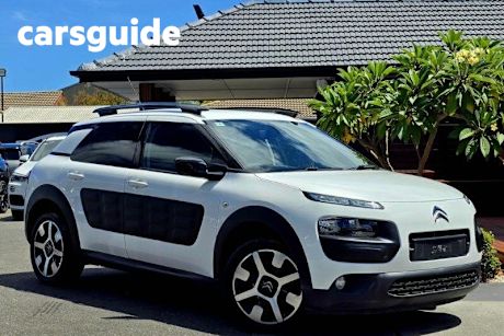 White 2017 Citroen C4 Cactus Wagon Exclusive 1.2T Puretech