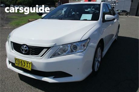 White 2016 Toyota Aurion Sedan AT-X