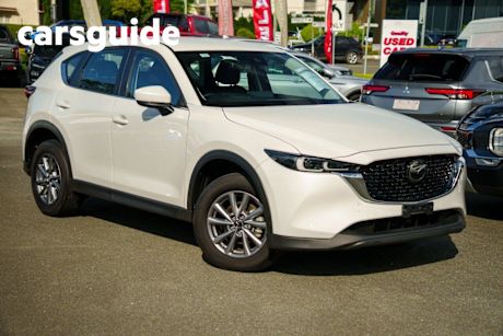 White 2022 Mazda CX-5 Wagon Maxx Sport (awd)