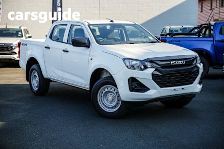 White 2024 Isuzu D-MAX Crew Cab Utility SX (4X4)