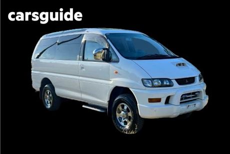 White 2000 Mitsubishi Delica OtherCar