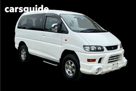 White 2004 Mitsubishi Delica OtherCar