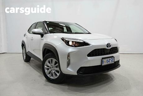 White 2022 Toyota Yaris Cross Wagon GX Hybrid