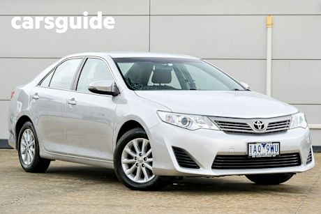 Silver 2013 Toyota Camry Sedan Altise