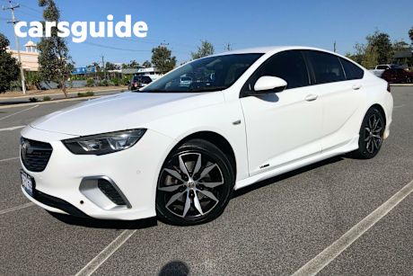 White 2020 Holden Commodore Hatch ZB RS Liftback 5dr Spts Auto 9sp AWD 3.6i [MY20]