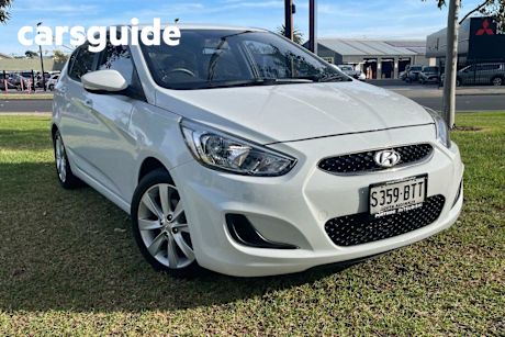 White 2017 Hyundai Accent Hatchback Sport