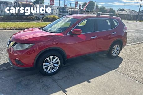Red 2015 Nissan X-Trail Wagon ST (fwd)