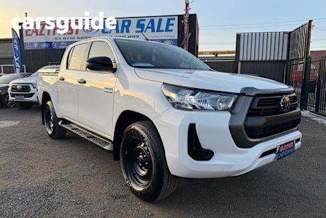 White 2020 Toyota Hilux Double Cab Pick Up SR HI-Rider