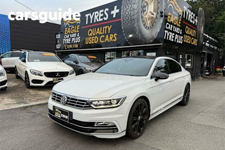 White 2015 Volkswagen Passat Sedan 132 TSI Comfortline