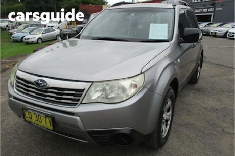 Silver 2009 Subaru Forester Wagon X