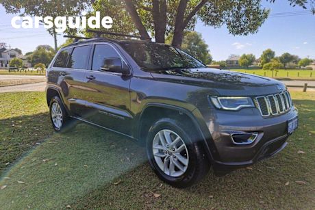 Grey 2017 Jeep Grand Cherokee Wagon Laredo (4X2)