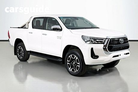 White 2023 Toyota Hilux Double Cab Pick Up SR5 + Premium Interior (4X4)