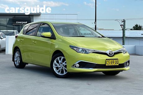 Green 2017 Toyota Corolla Hatchback Ascent Sport